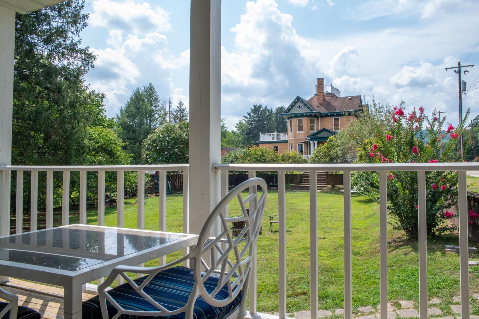 Elk River Hotel & Cafe Sutton Luaran gambar